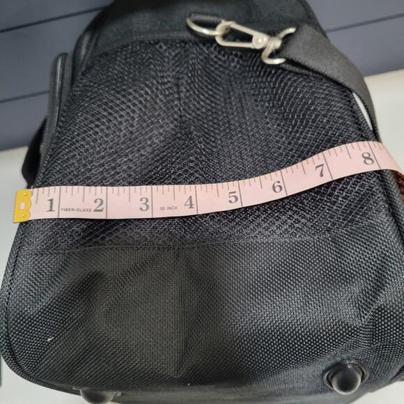 Samsonite Travel Tote Laptop Sleeve Zippered pockets EUC Measurements in photos - Picture 14 of 14